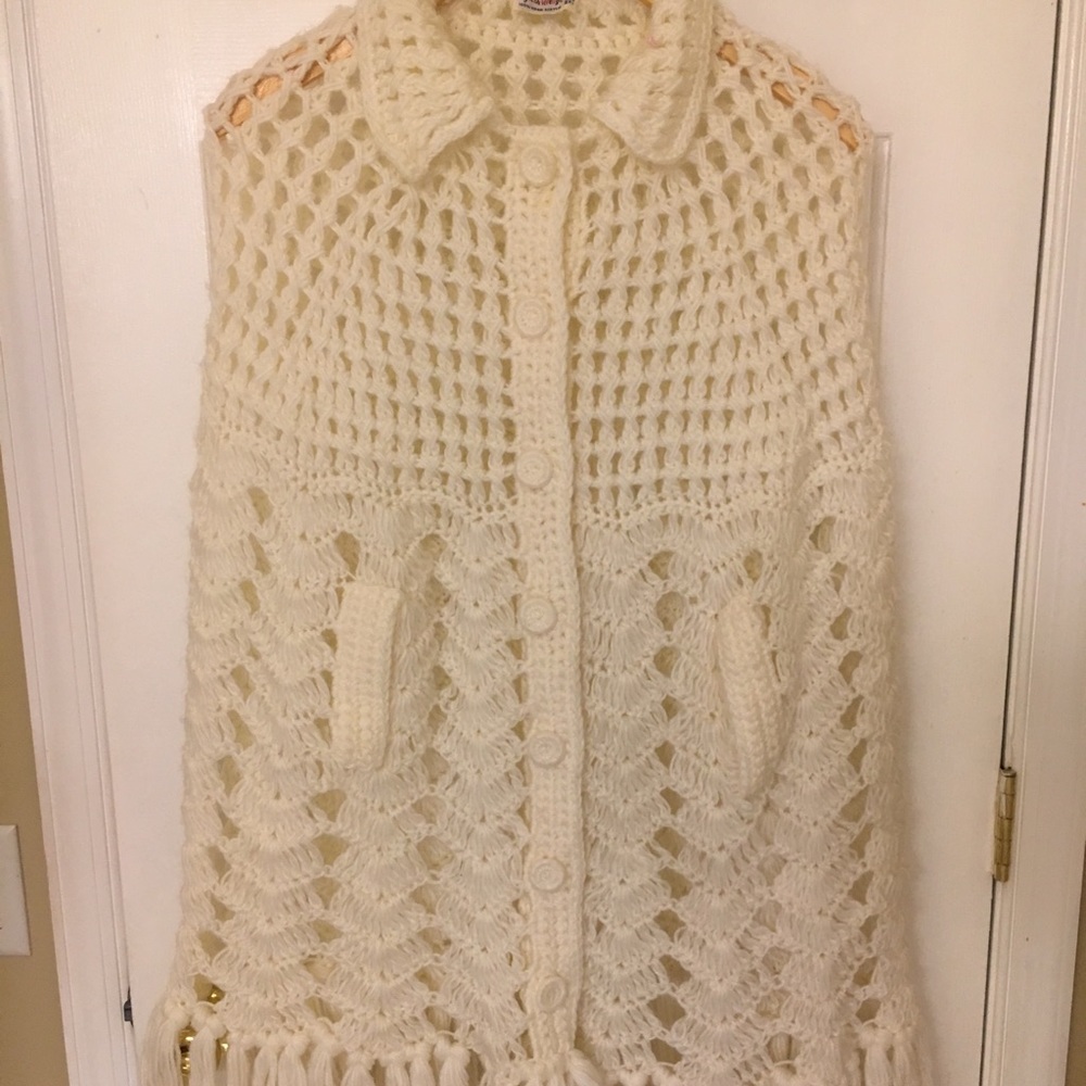 Beautiful Vintage Knit Cape Sweater